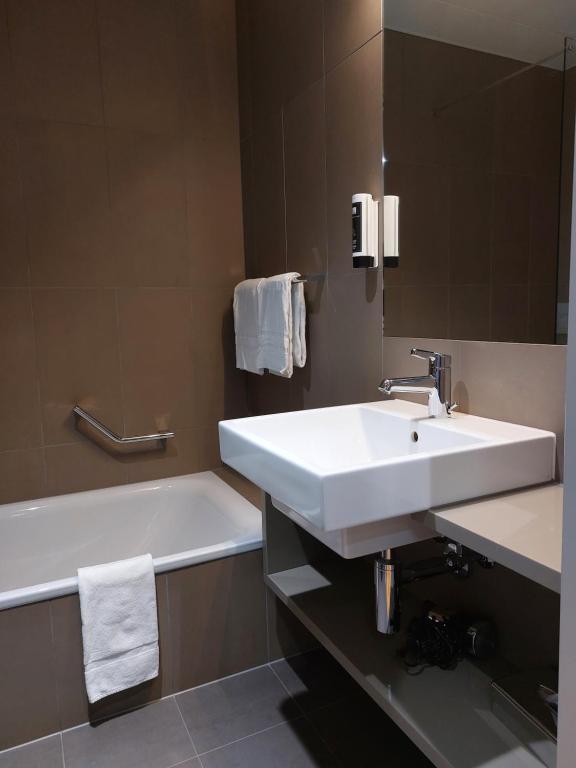 B&B Hotel Lausanne 크리시에 외부 사진